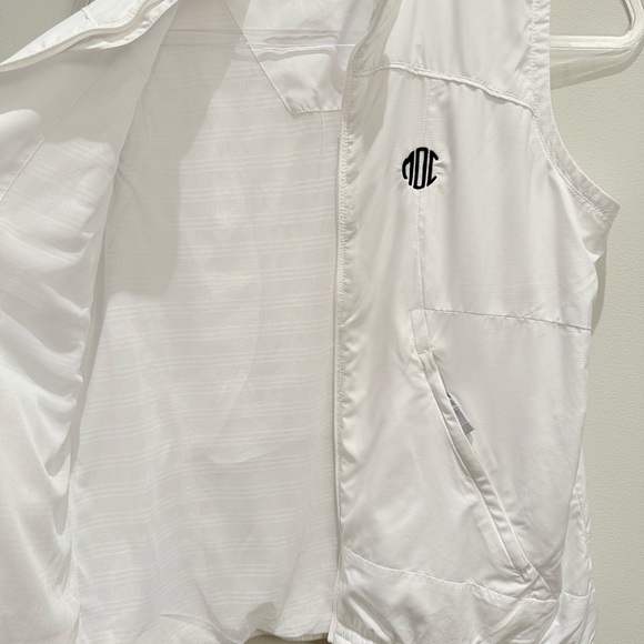 Adidas MOC Golf Bermuda White Sleeveless Zip-Up Vest Size Medium - Picture 8 of 8